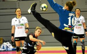 À l'exception d'Allison Pineau, absente pour blessure, toutes les joueuses du BBH devraient être présentes sur le terrain mercredi. (Photo d'archives Le Télégramme : Nicolas Créac'h).