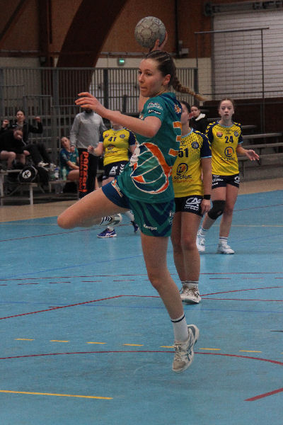 Joueuse en position de tir